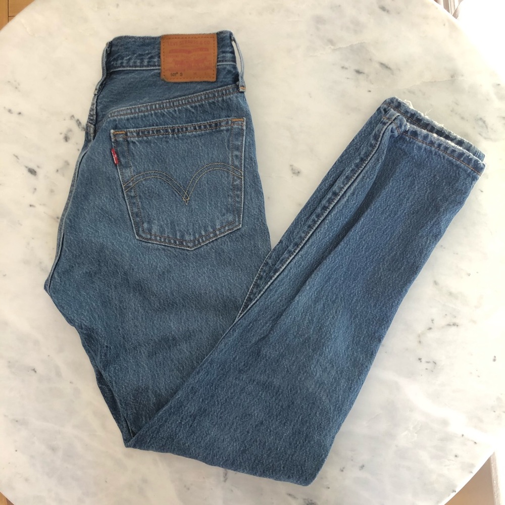 501 Levi’s Straight Leg Jeans - Picture 2 of 7